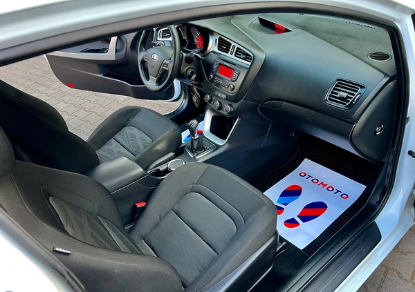 Kia Ceed cena 25900 przebieg: 216281, rok produkcji 2013 z Recz małe 704
